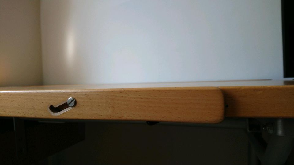 Hülsta ergonomischer Schreibtisch + Rollcontainer in Vallendar