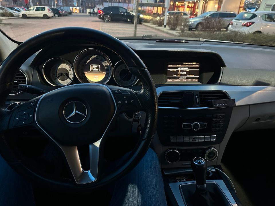 Mercedes Benz C200 W204 Facelift in Berlin