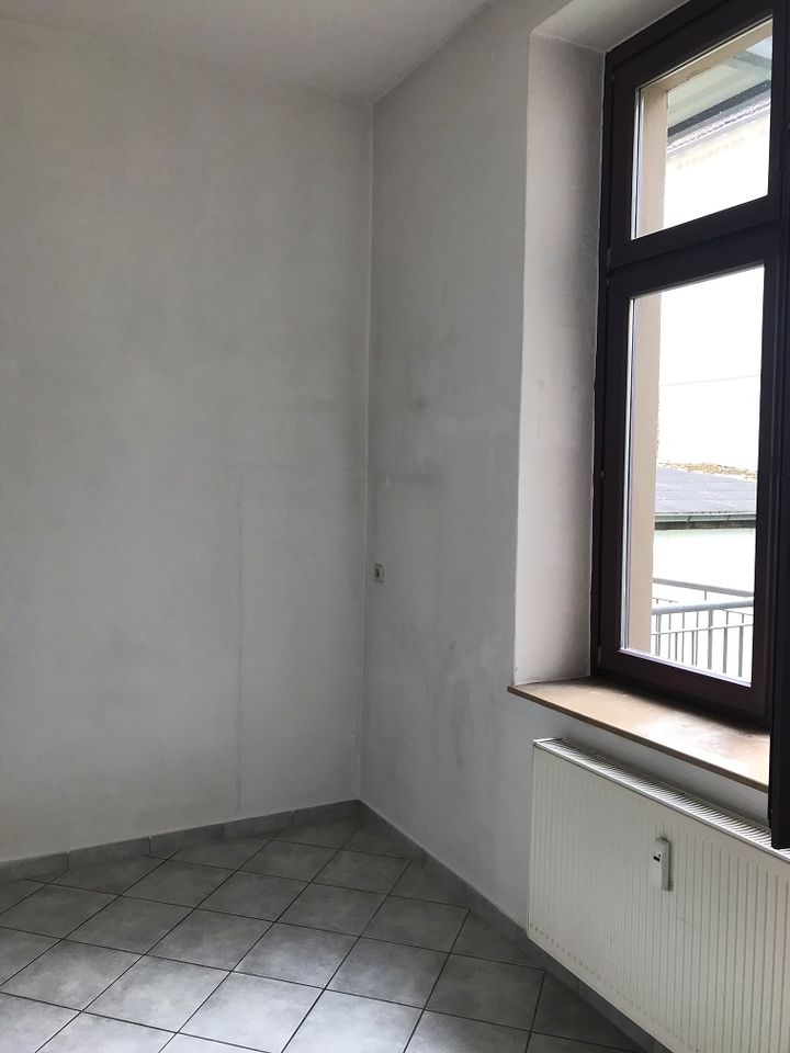 (57) 2 Zimmer Erdgeschoss mit Balkon in der Harnackstraße 8 in Magdeburg in Magdeburg