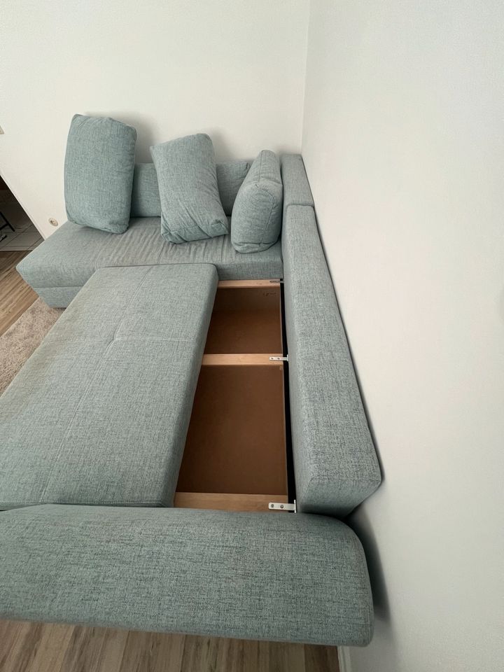 Couch/Schlafsofa in Offenbach