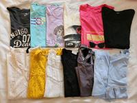 13 T-Shirts Gr. S Baden-Württemberg - Ludwigsburg Vorschau