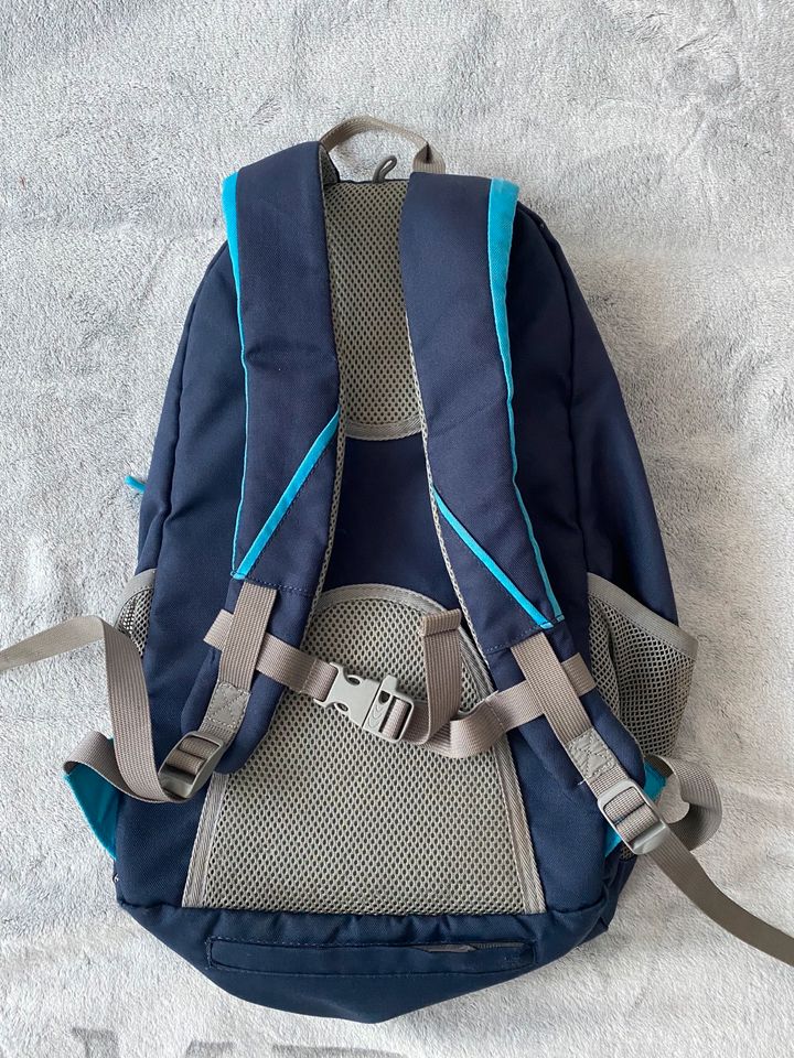 Rucksack Dunkelblau/Hellblau in Leipzig