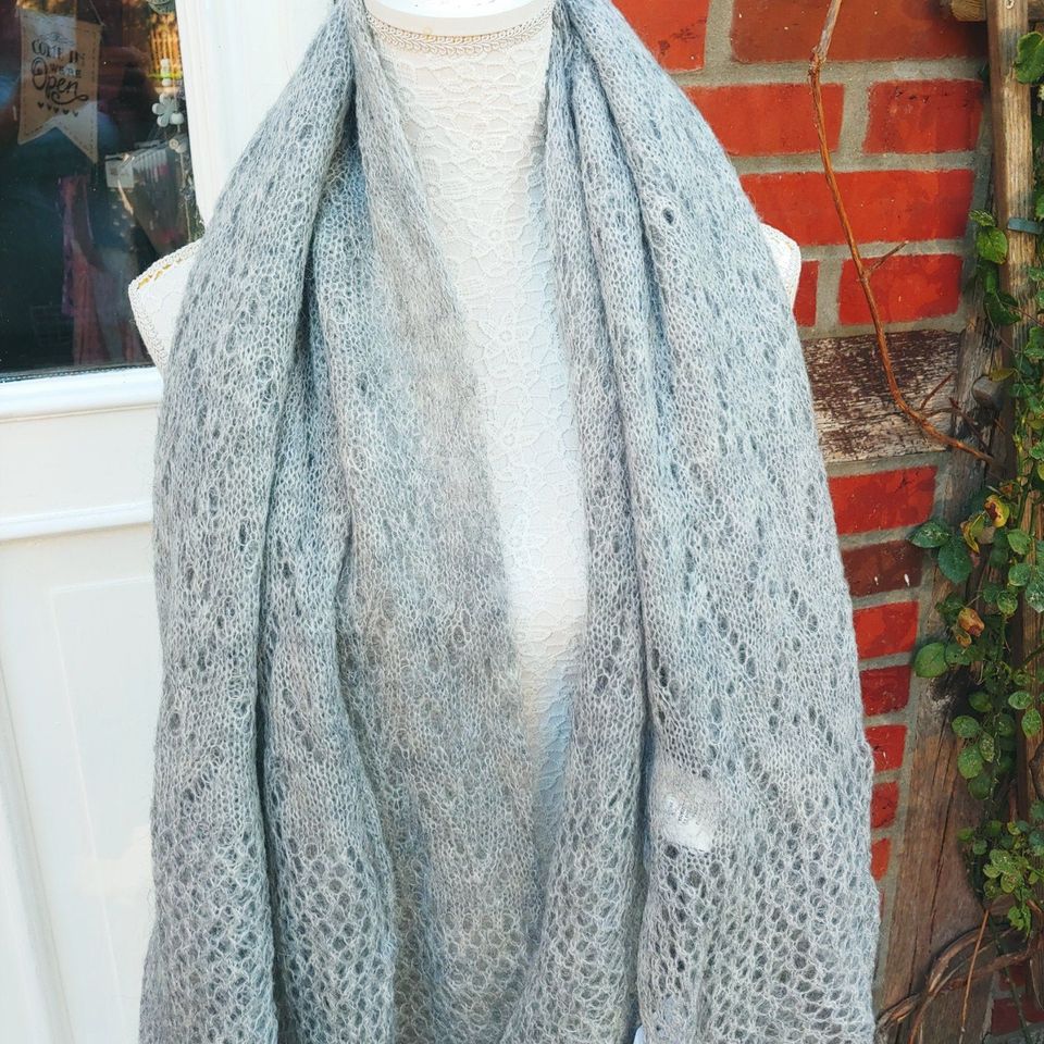 Schal Mohair BYPIAS DREAMY grey grau LACE Stola breit in Hermannsburg