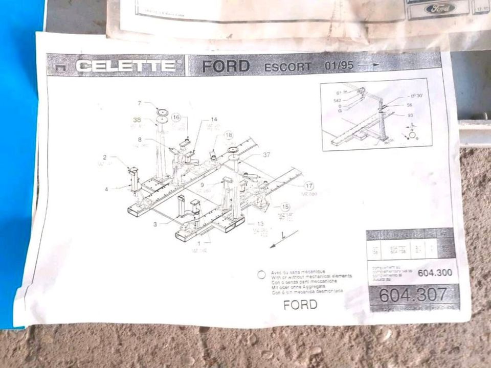 Ford Escort Richtwinkel Satz Celette - Orion Mod. 91 / 604.300 in Winnenden