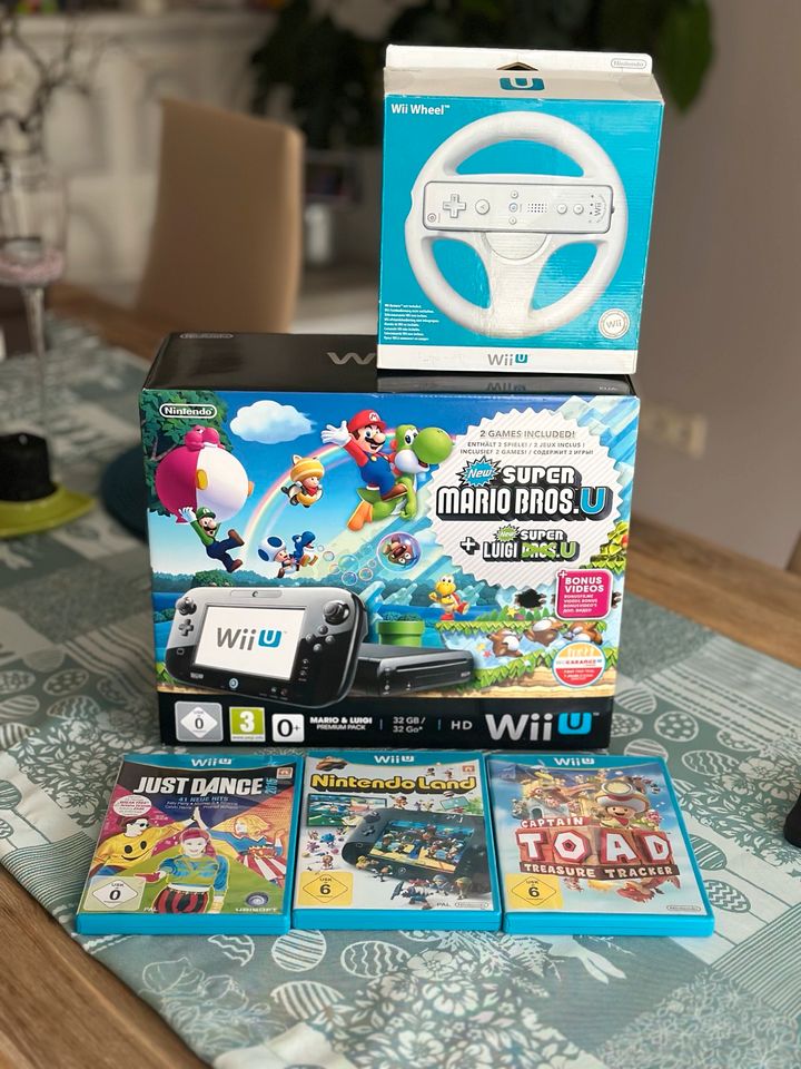 WiiU Konsole mit 5 Spielen + Lenkrad in Wertingen