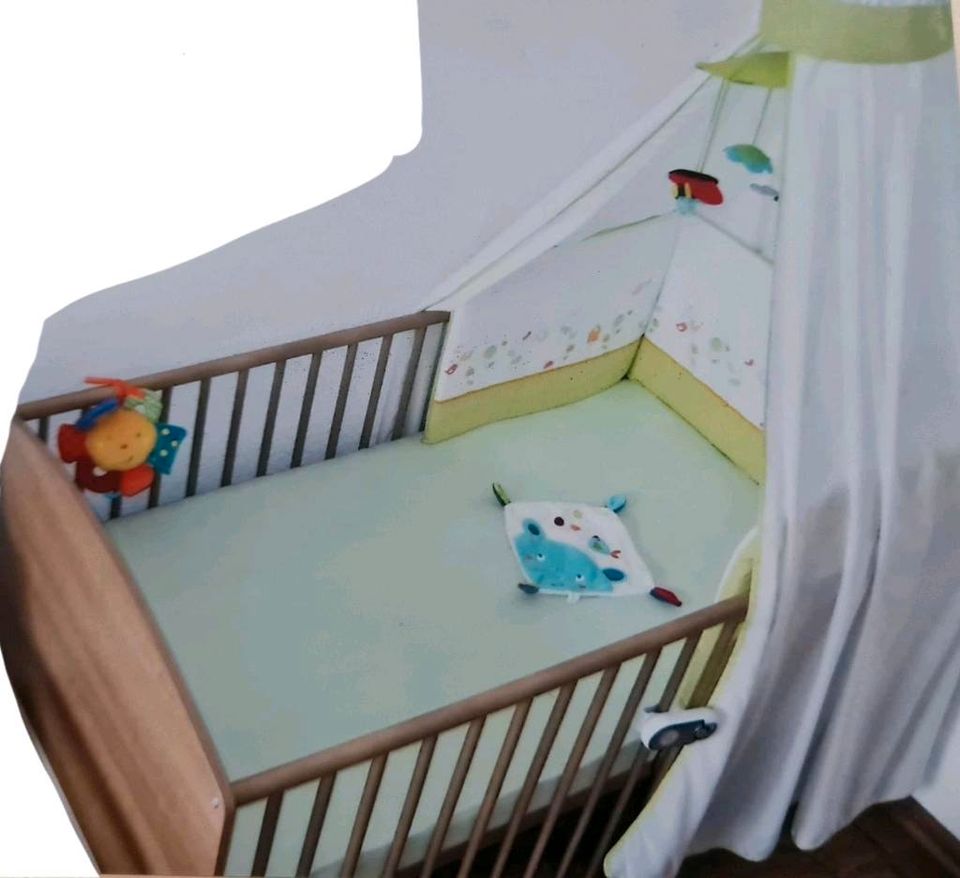 Babybett Kinderbett Kleinkindbett 1,40 m x 0,70 m holzfarben weiß in Arnstadt