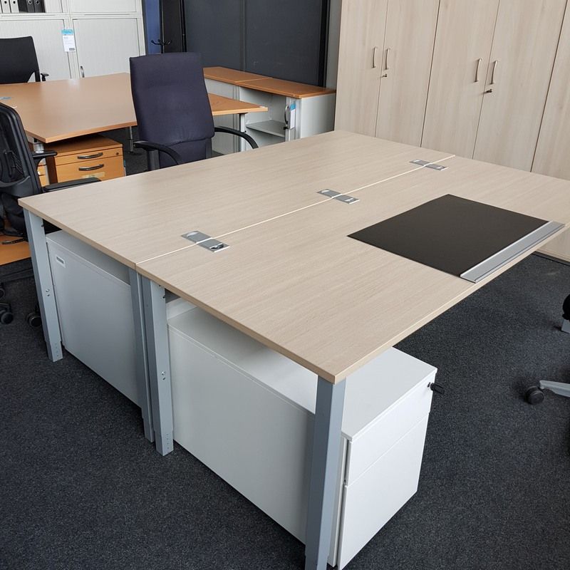 Schreibtisch von Reiss, Bürotisch, Büromöbel in Düsseldorf
