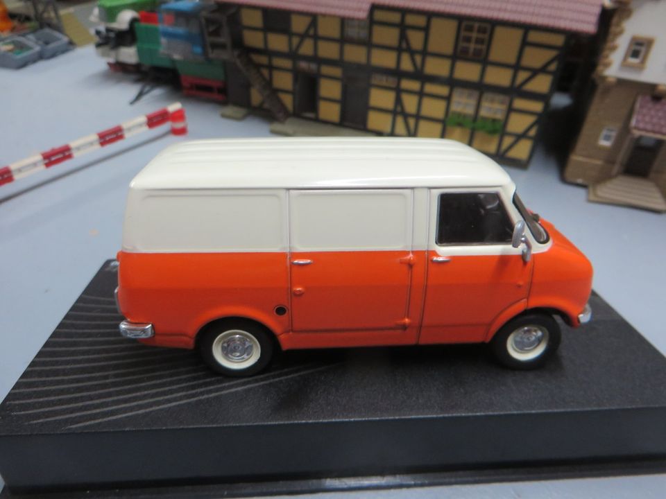 OPEL BEDFORD BLITZ ...ATLAS VERLAG  1:43  ...FÜR 12 € in Essen