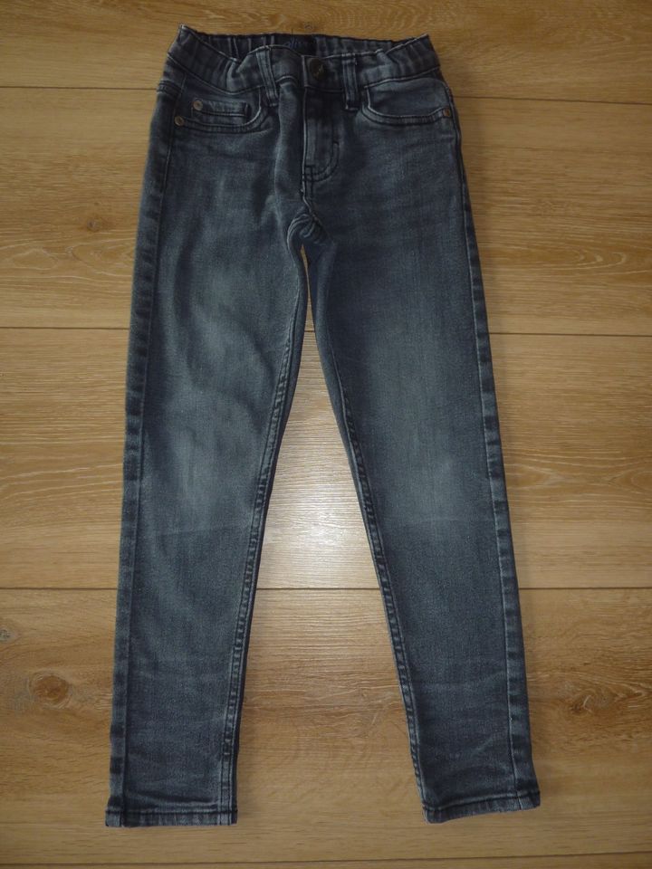 Alive Jungen Jeans Hose Denimjeans schwarz Gr. 128 TOP in Aachen