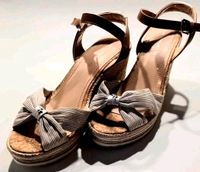 Schicke Sandale/Sandalette von Tom Taylor Gr. 41/42 neuwertig! Dresden - Cossebaude Vorschau