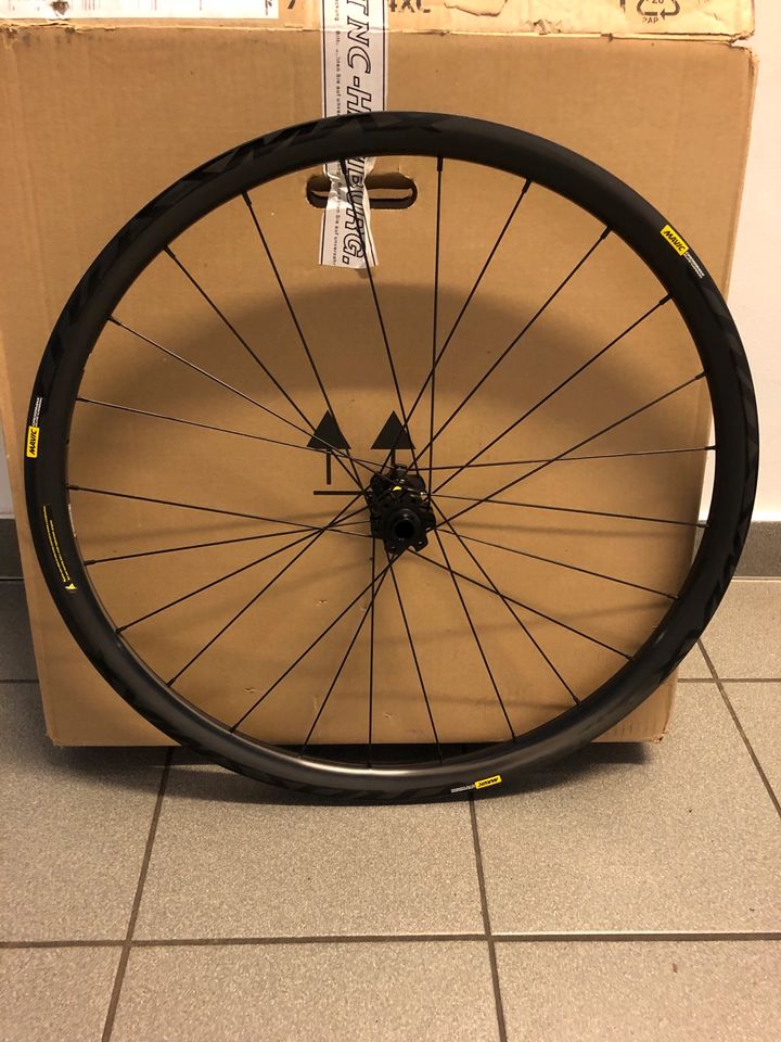 Mavic Crossmax Elite Carbon 27,5“ Vorderrad 100 15 in Berlin