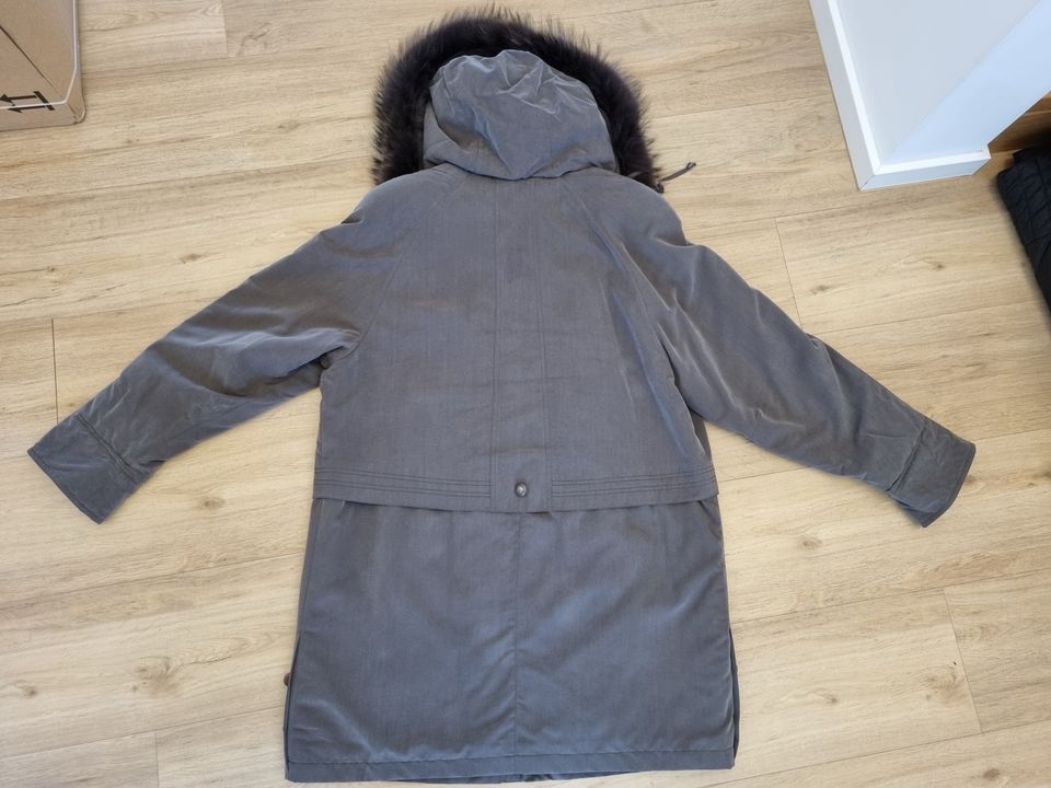 Neuwertig Damen Mantel Gr. 46 XXL Winterjacke Parka Pelz Kapuze in Wettin-Löbejün