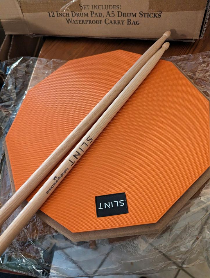 Slint Drumpad mit Sticks und Tasche Neu und original verpackt in Marsberg