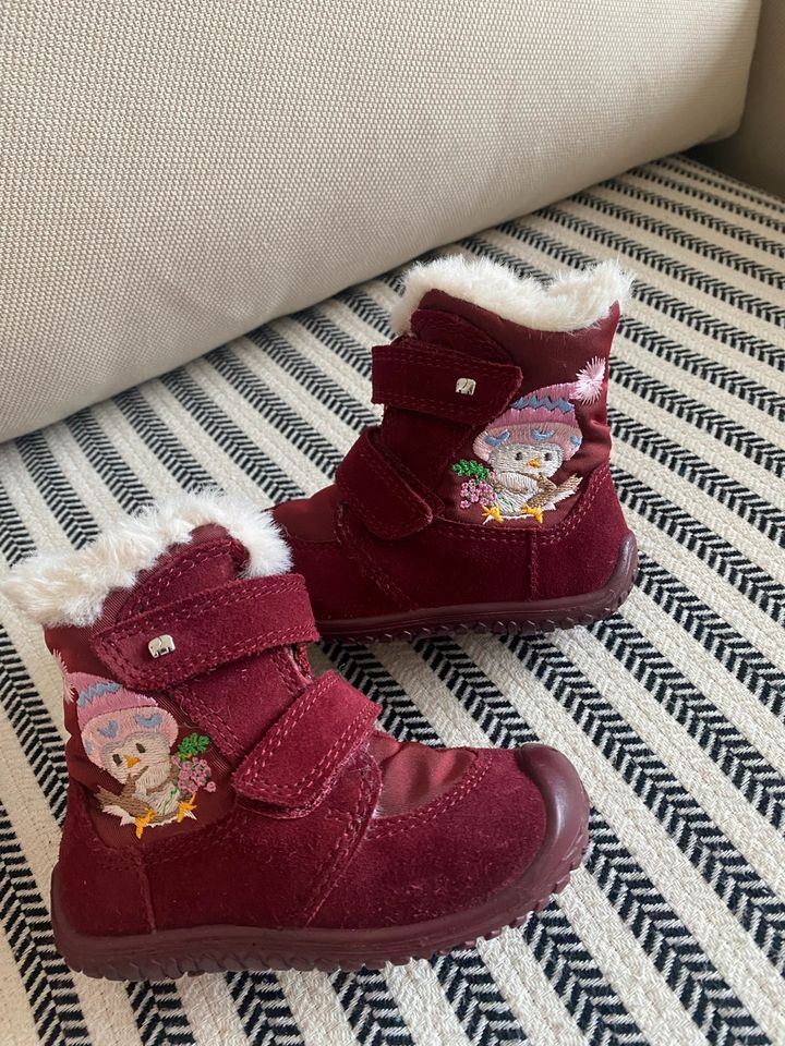 Süße Winterstiefel von Elefanten Lauflerner in Berlin