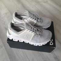 ON Cloud Damen Sneakers Größe 40, grau Super Zustand Schleswig-Holstein - Kiel Vorschau