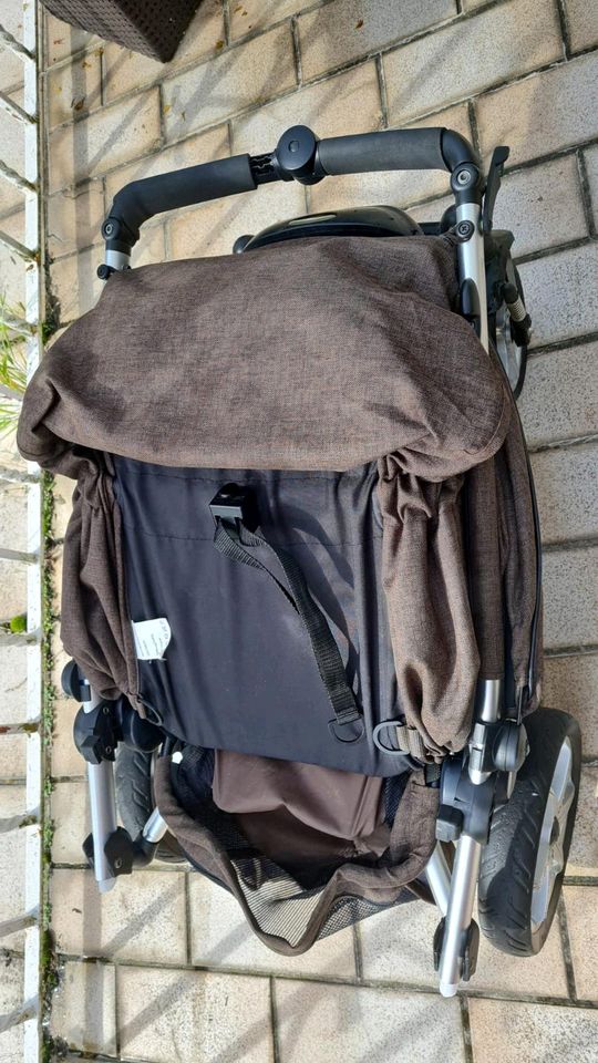 Kinderwagen braun in Einbeck