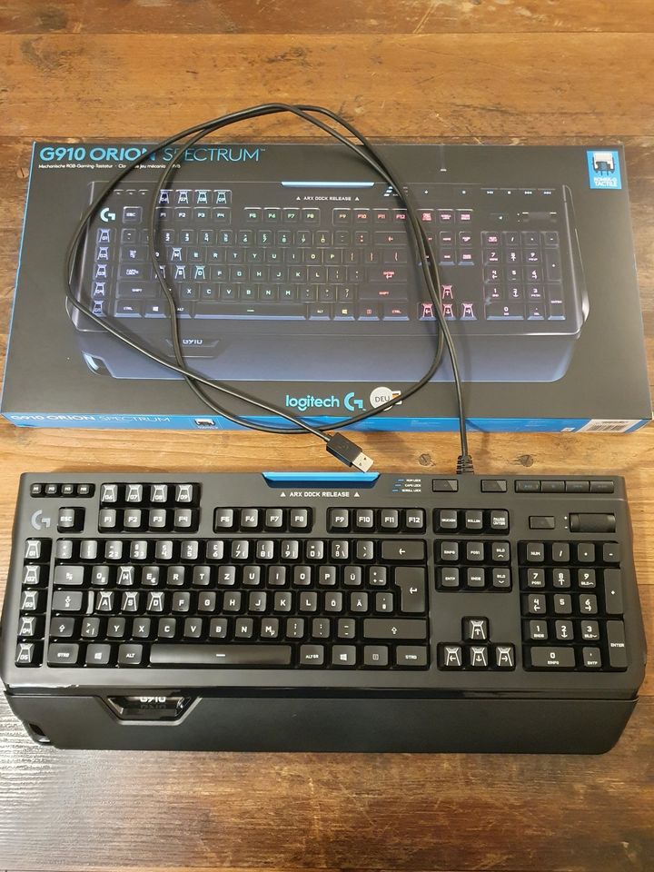 Logitech G910 Orion Spectrum - Gamer Tastatur in Leipzig