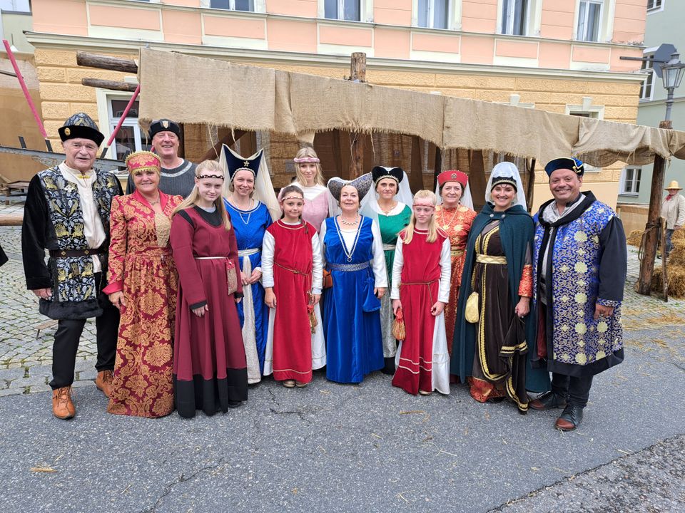 Mittelalterliche Bürger- und Adelsgruppe in Freising