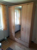 Schlafzimmer Kleiderschrank Mecklenburg-Vorpommern - Watzkendorf Vorschau