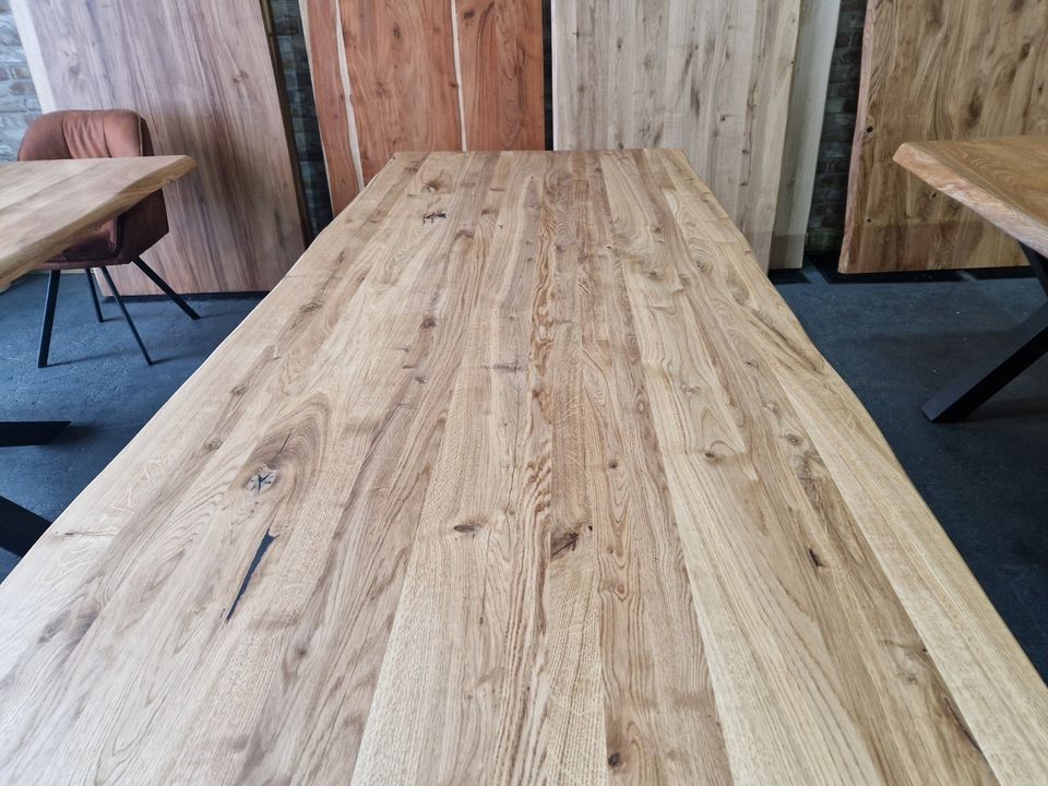 Esstisch Eiche Baumkante Holz 220cm Massiv Tisch Unikat 2 in Bad Schwartau
