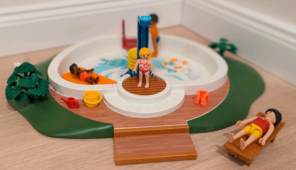 Playmobil 9422 Swimmingpool mit Pump Dusche in Wiedemar