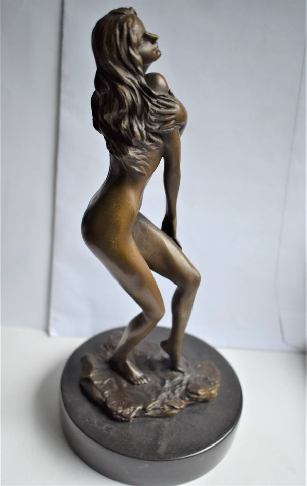 Bronze Akt nackt Frau Ballerina Tänzerin Erotika Plastik Skulptur in Mosbach