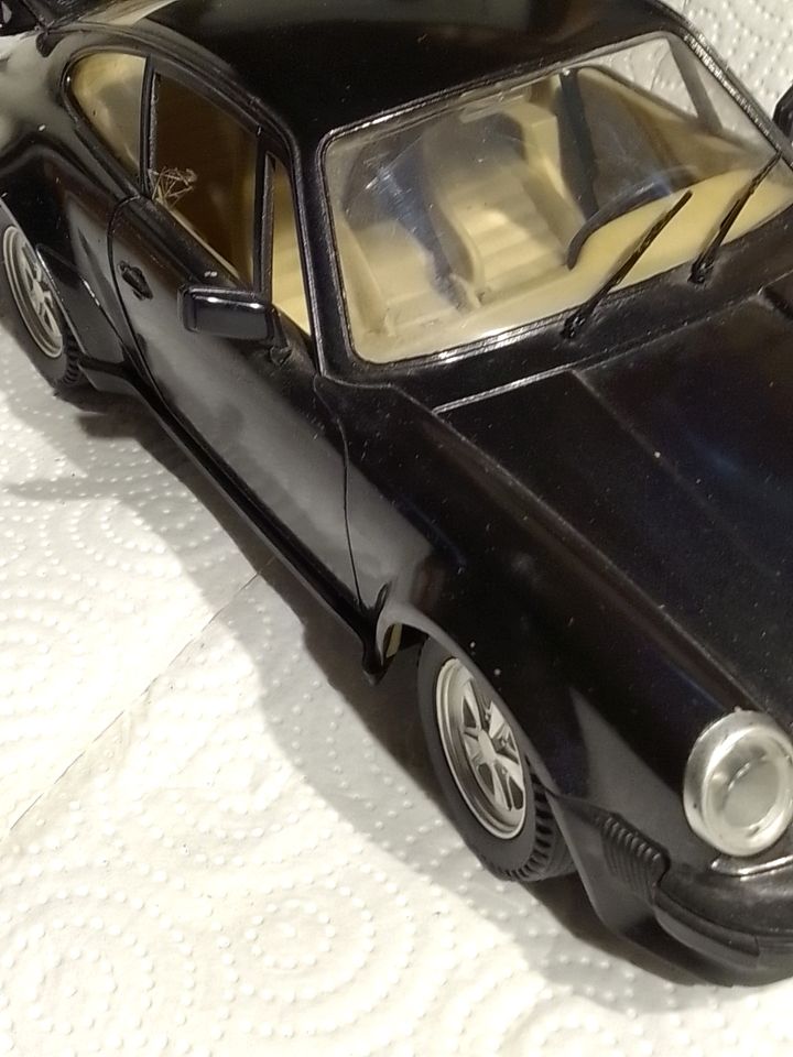 Modelauto 1:16 Porsche 911 schwarz neuwertig unbespielt....... in Flensburg