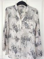 Neue Bluse von Heine mit Animalprint und Glitzer Pailletten Niedersachsen - Schwanewede Vorschau