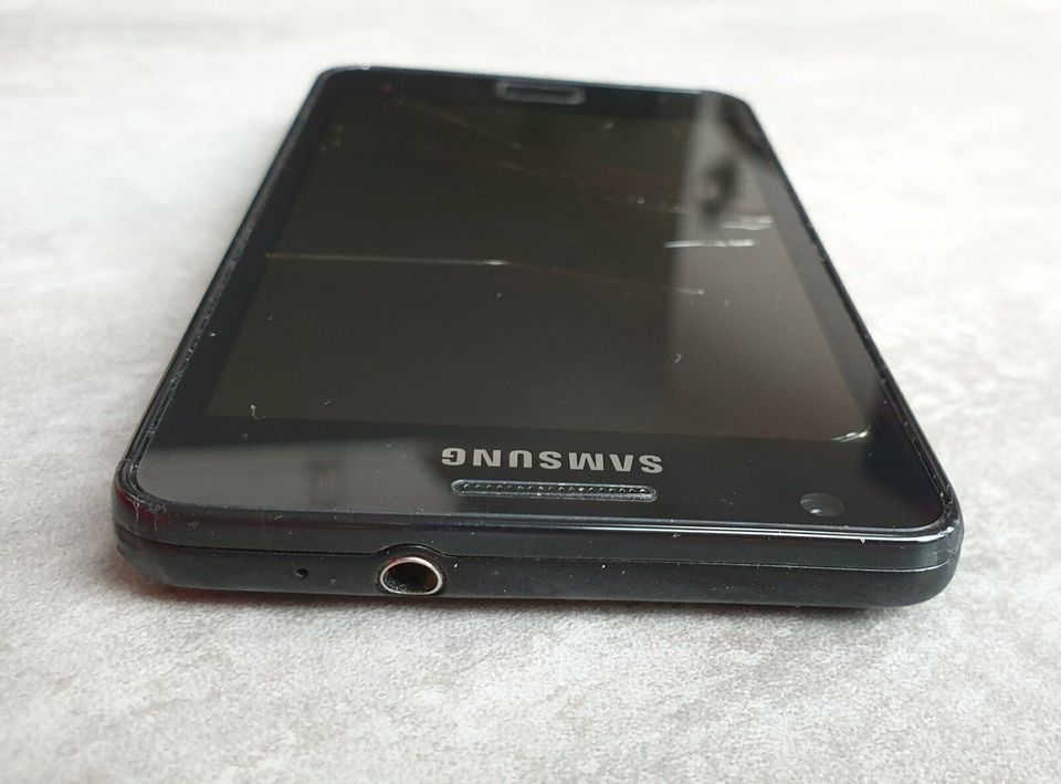 Samsung Galaxy S2 (GT-I9100 / schwarz) Smartphone *defekt* in Brohl-Lützing
