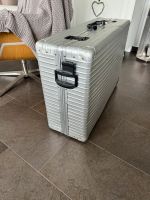 Rimowa  Koffer Aluminium mit Rollen, 77x54x26cm Nordrhein-Westfalen - Nottuln Vorschau