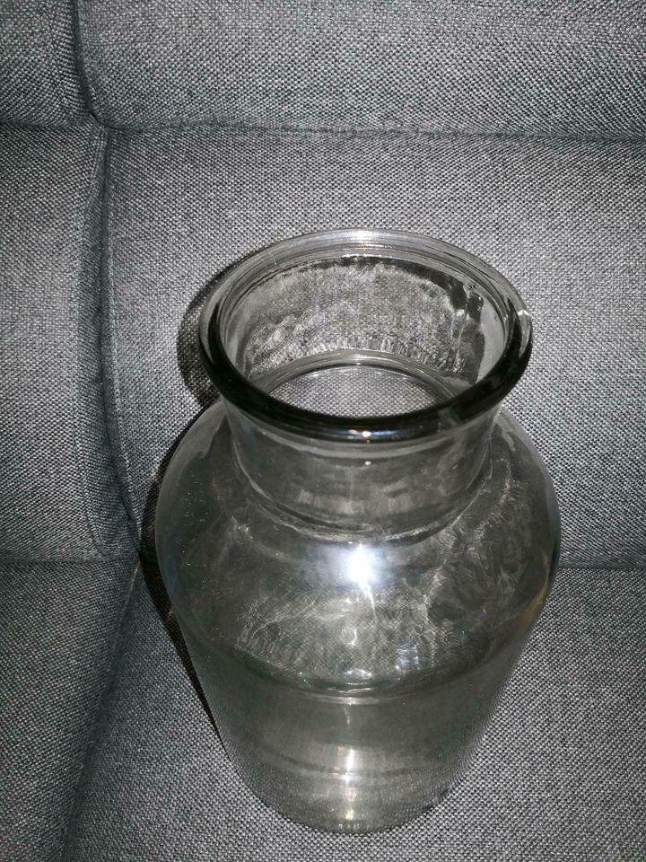 Vase aus Glas in Rockenhausen