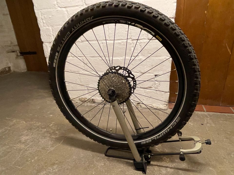 Schwalbe Johnny Watts 27.5 x 2.80 (70-584) in Essen