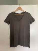 Zara basic T-Shirt V-Ausschnitt Gr. S Dortmund - Wellinghofen Vorschau