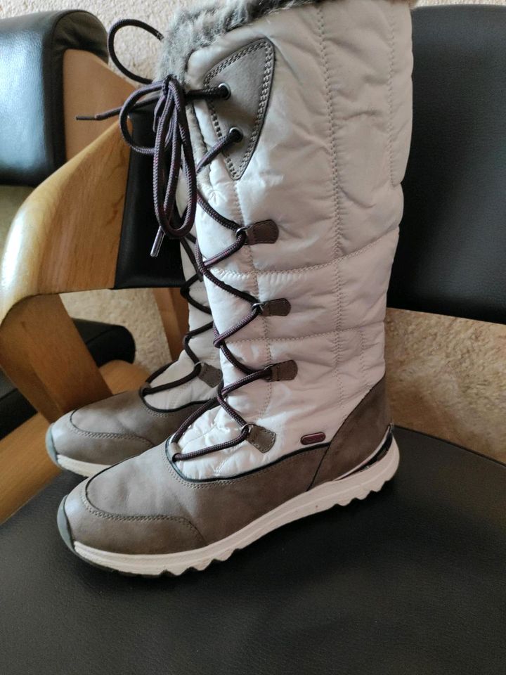 Damen Winterstiefel Größe 38 in Bibertal