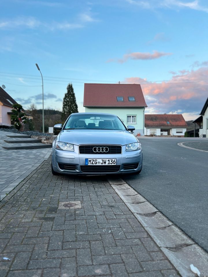Audi a3 1.6 fsi in Losheim am See