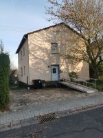 2 Familienhaus + kleine Kellerwohnung, Balkon, Terrasse, 2Garagen Rheinland-Pfalz - Langenlonsheim Vorschau