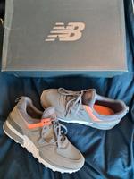 NB New Balance Turnschuh sneaker grau Orange lachs 40,5 UK7 US9 Brandenburg - Neuenhagen Vorschau