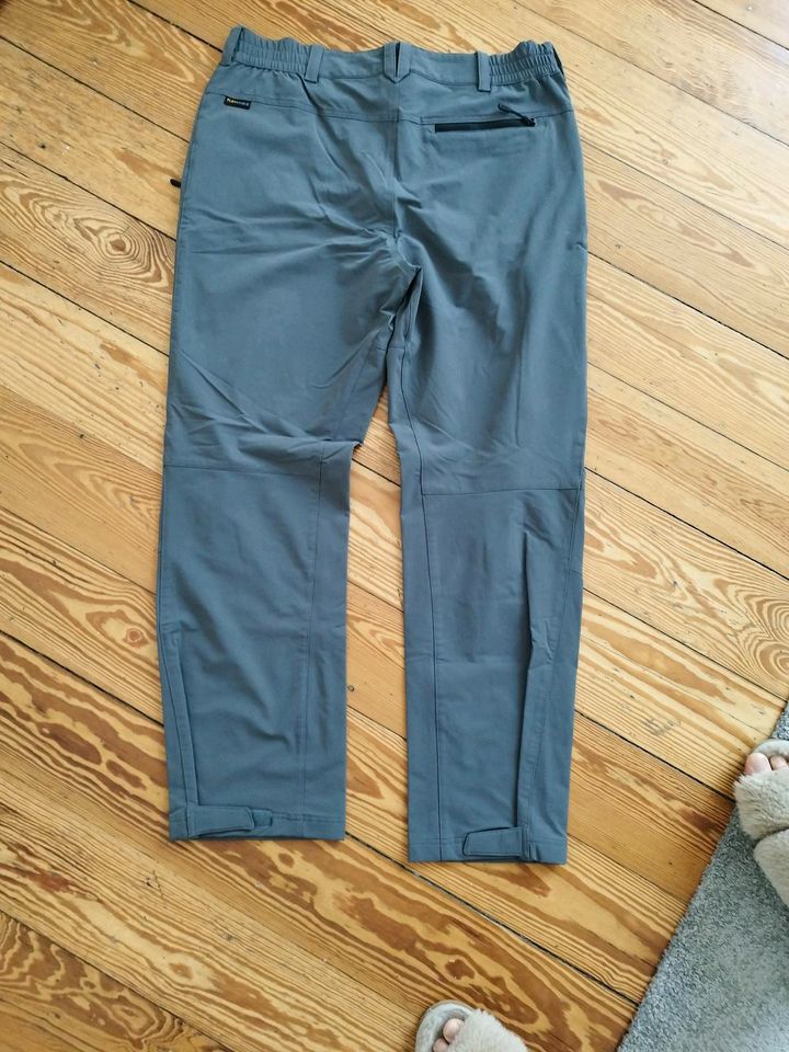 Jack Wolfskin leichte Outdoorhose grau Größe 56 XXL in Kiel