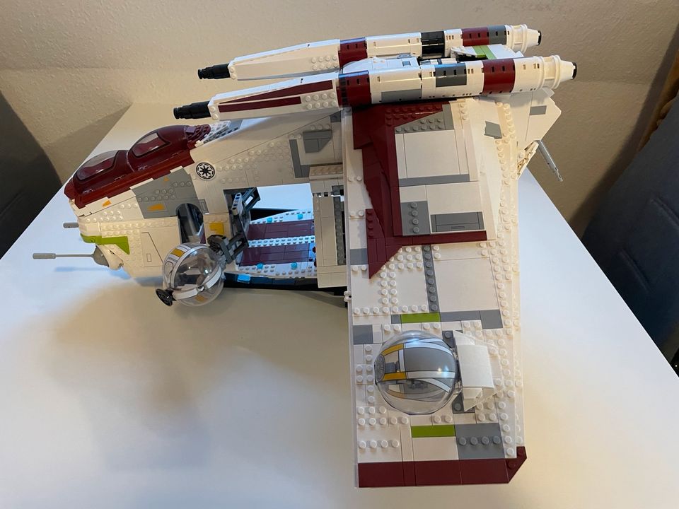 Lego 75309 Gunship aufgebaut in Worms
