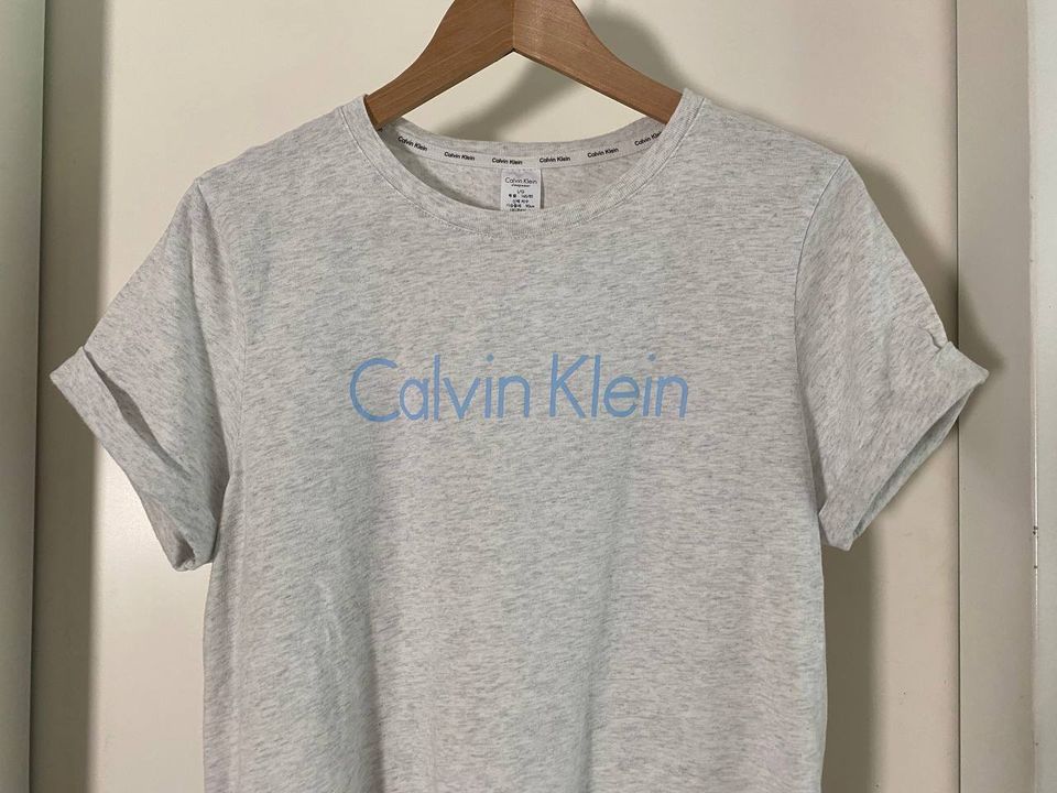 Tolles Calvin Klein T-Shirt M-L/38-40 Marc O’Polo wNEU Grau in Düsseldorf