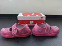 Gr. 22 Hausschuhe Kindergartenschuhe Elefanten pink Glitzer Baden-Württemberg - Bissingen an der Teck Vorschau