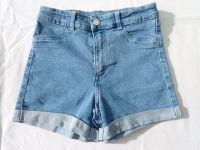 neuwertige kurze Mädchen Hose Shorts Gr. 140 Bund verstellbar Nordrhein-Westfalen - Geldern Vorschau