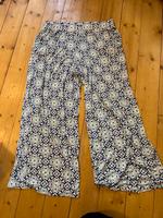 Tchibo Gr 40/42 Palazzo Hose blau weiß Berlin - Wilmersdorf Vorschau