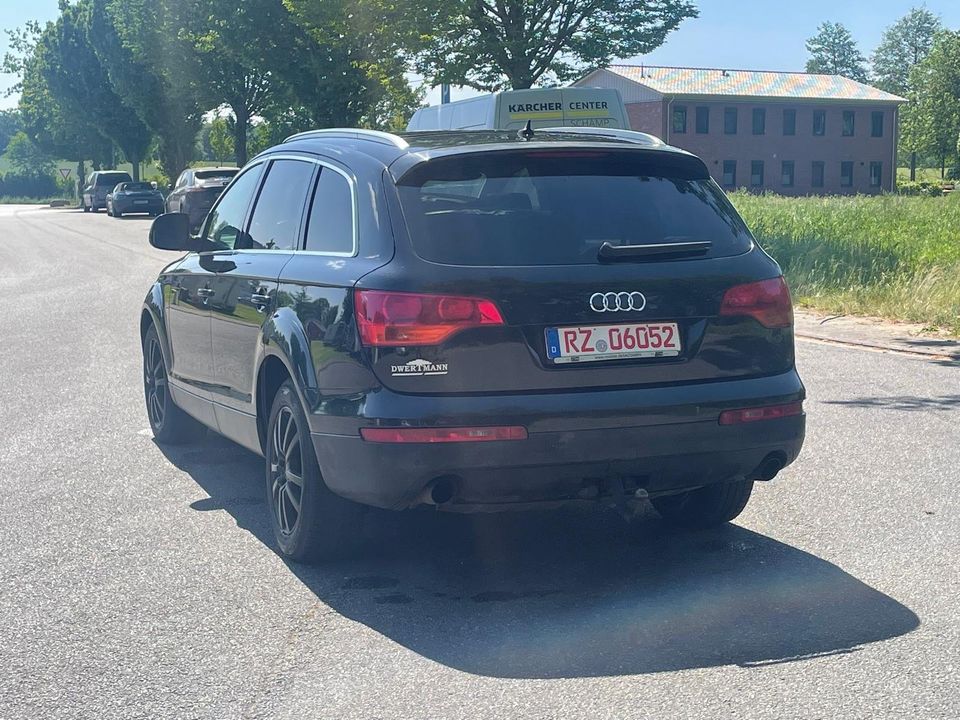 AUDI Q7 3.0 TDI, AUTOMATIK, AHK, SCHIEBEDACH, S-LINE, LEDERSITZE in Kastorf