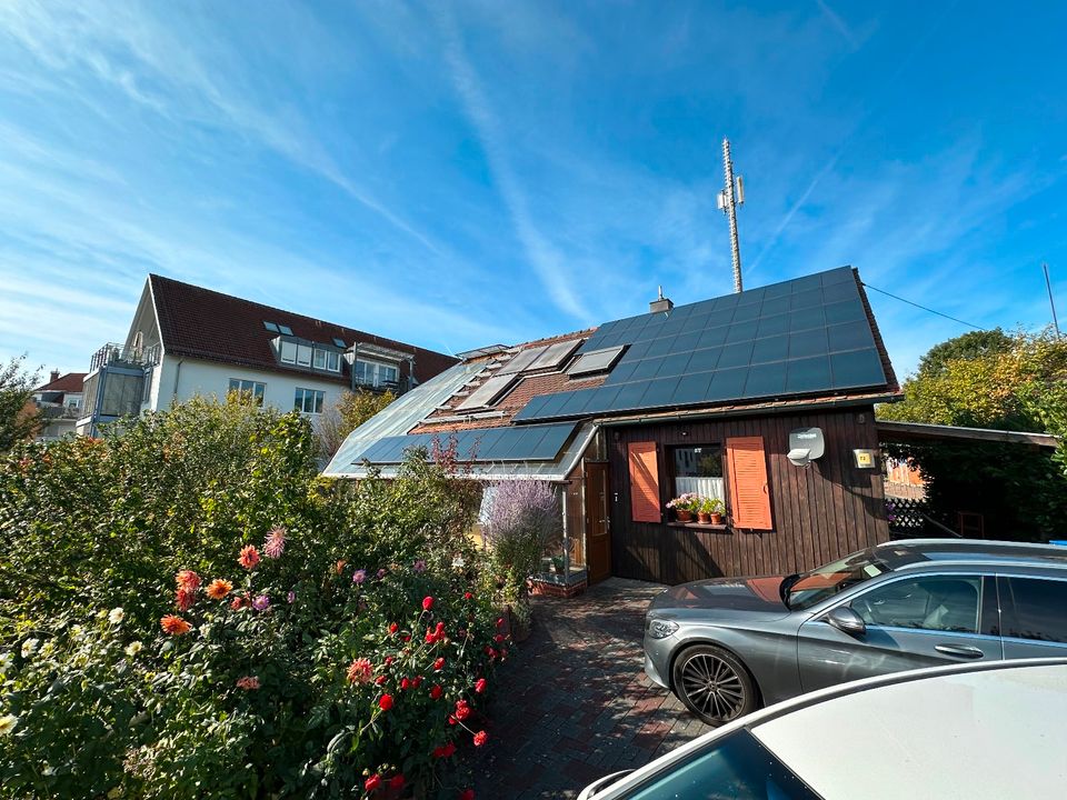 Immobilie mit Potential sucht Käufer - PV, Solarthermie, großer Garten, Einliegerwohnung! in Kleinostheim