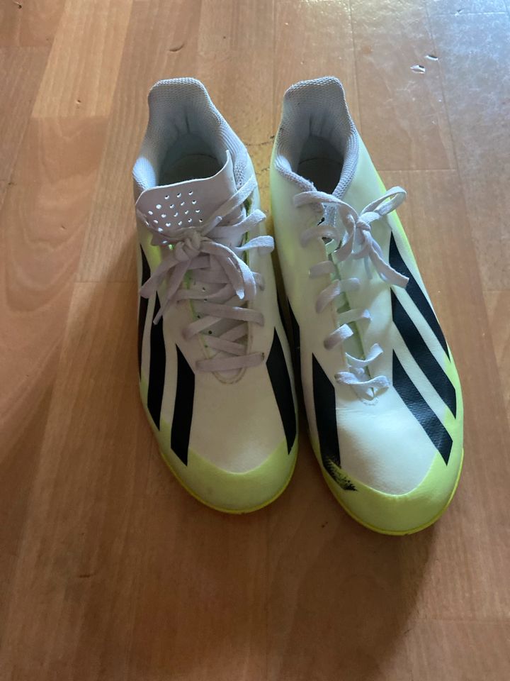 Hallenschuhe, Adidas, crazyfast, weiß gelb, Fußballschuhe 40 2/3 in Flensburg