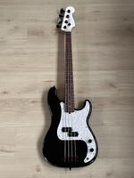 P-Bass Fender Squier Partsbass Lollar PUs- ansehen! Niedersachsen - Bad Gandersheim Vorschau
