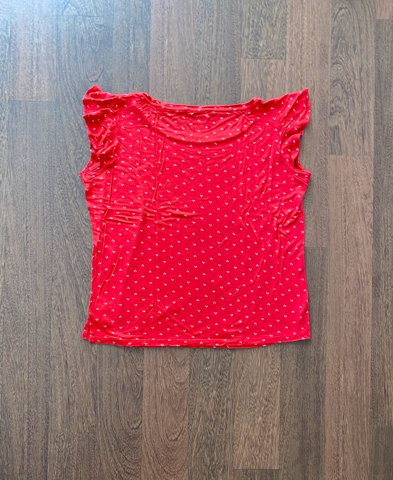 OPUS T-Shirt Gr. 40 / M, rot + kleine Punkte in Idstein