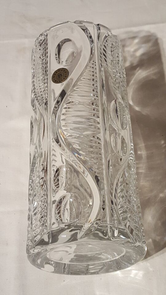 Handgeschnittene Kristall Vase CZECHOSLOVAKIA 24% PbO NEU H 23 cm in Hagen
