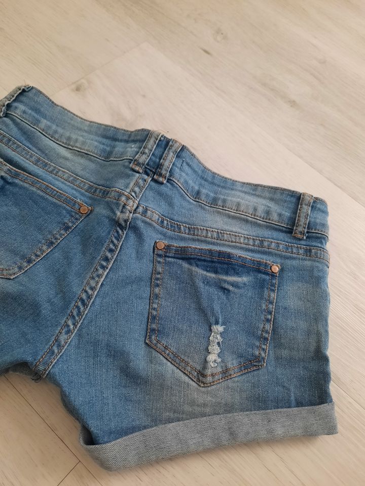 kurze shorts Jeans One Love by Colloseum Gr. XS in Erfurt